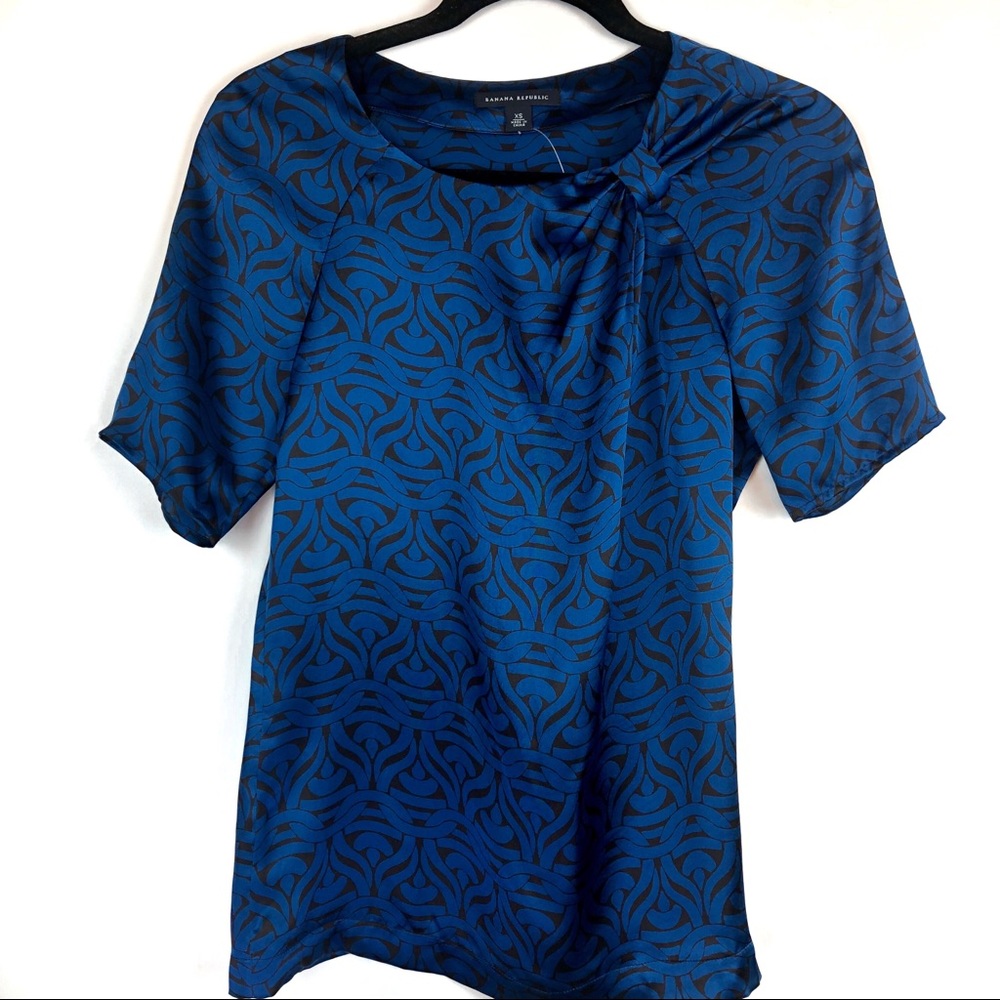 Banana Republic new with tag silk short sleeve top